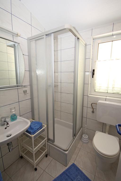 Apartment Vucic Makarska Room photo